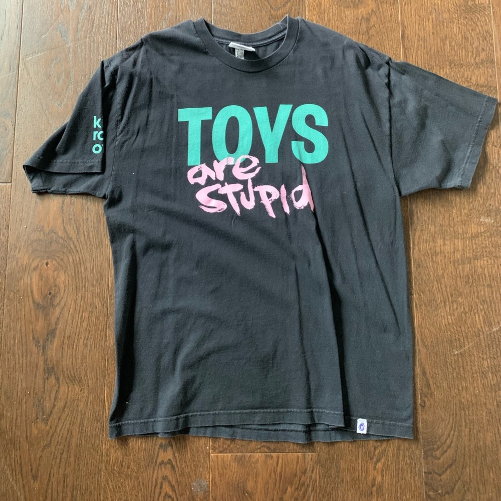 Toys are stupid KID ROBOT XL black tshirt